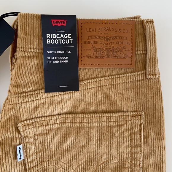 New Levi’s ribcage bootcut high rise pants - Picture 5 of 11